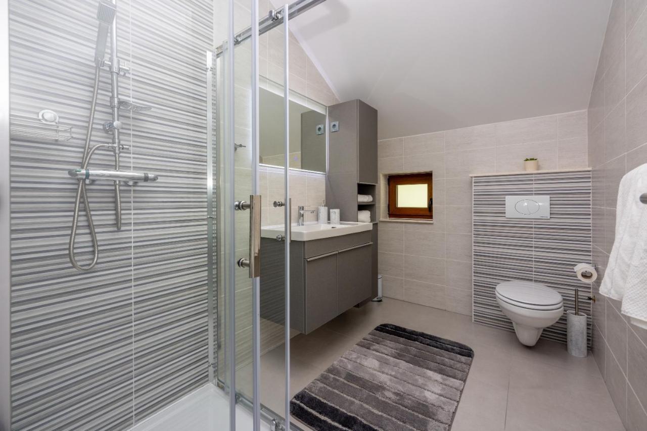 Villa Antani With Heated Pool, Sauna & Jacuzzi Crikvenica Eksteriør bilde
