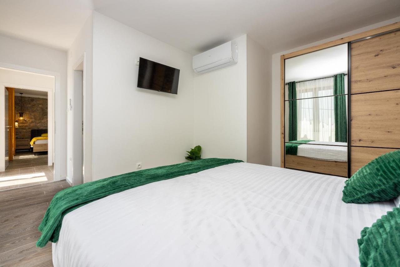Villa Antani With Heated Pool, Sauna & Jacuzzi Crikvenica Eksteriør bilde