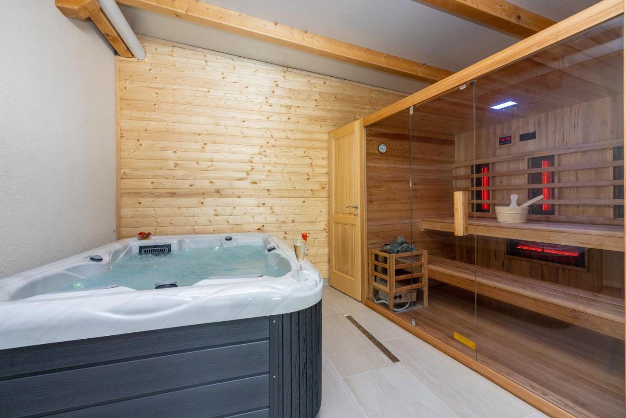 Villa Antani With Heated Pool, Sauna & Jacuzzi Crikvenica Eksteriør bilde