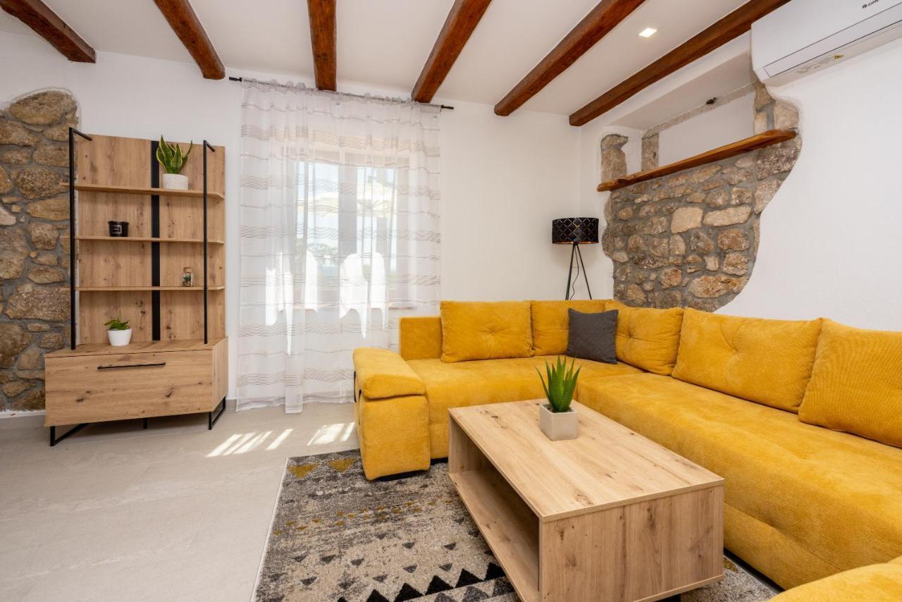 Villa Antani With Heated Pool, Sauna & Jacuzzi Crikvenica Eksteriør bilde